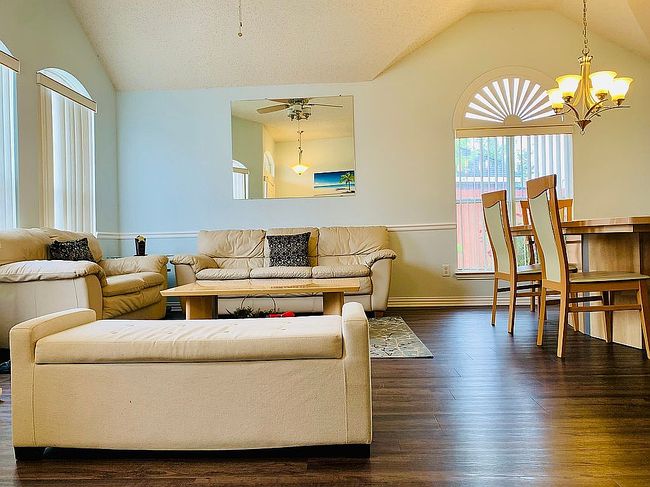 Additional photo 3 of property located at 5100 Chinaberry Dr