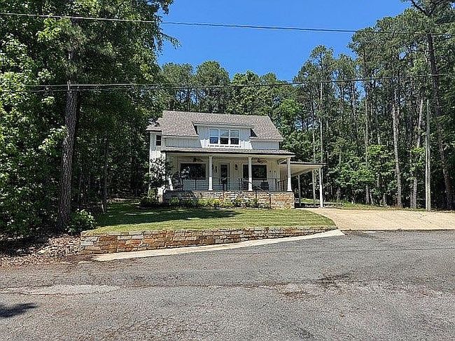 Image of 110 Lakeview Dr