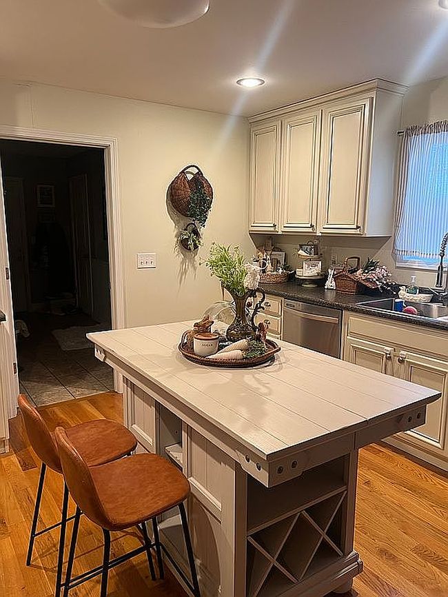 Image of 1033 Hunters Loop