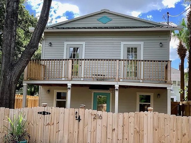 Additional photo 3 of property located at 216 S Edison Ave