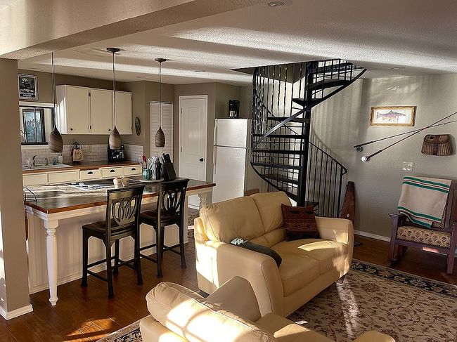 Image of 13510 N Peninsula Dr