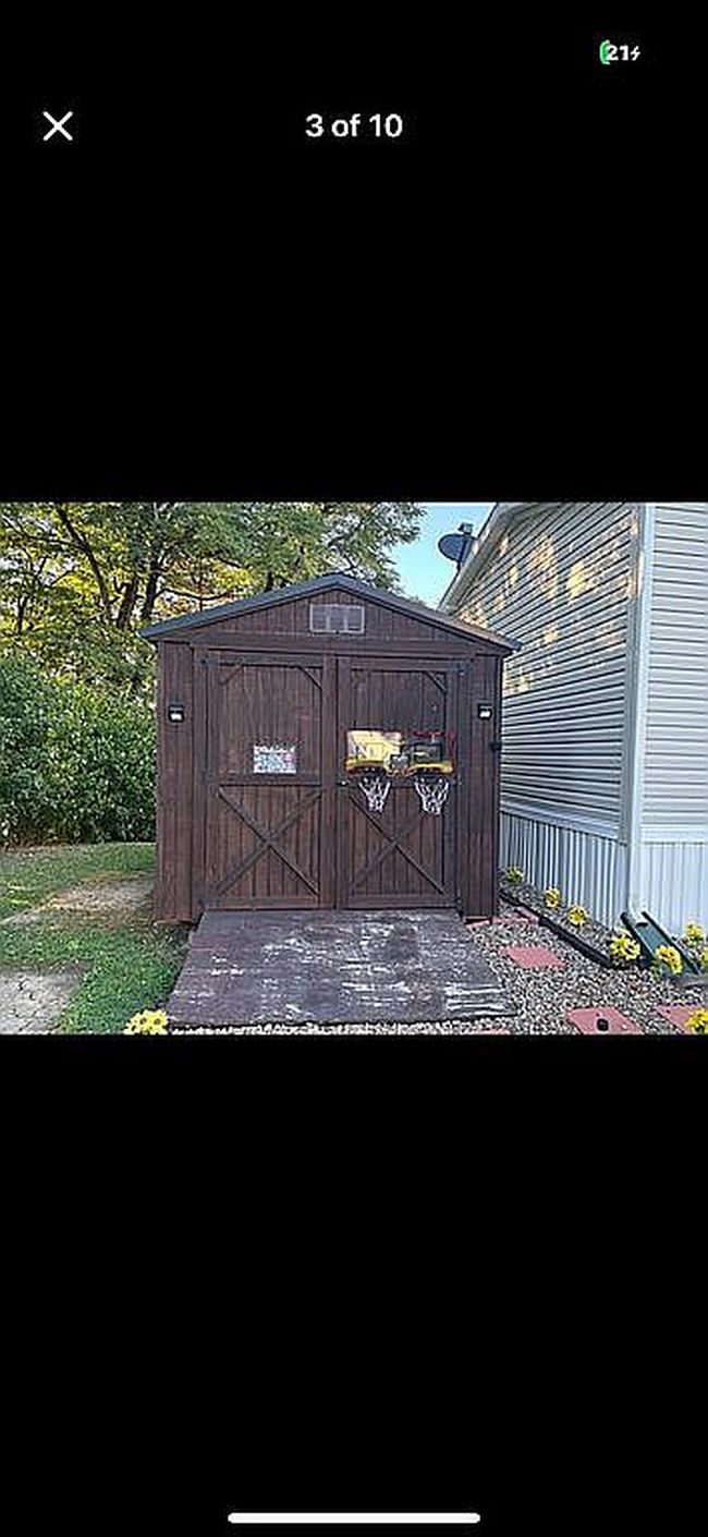 Photo of 433 Hammersmith Dr, Indiana, PA
