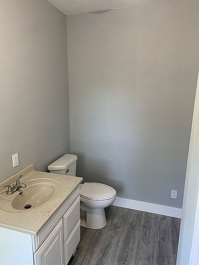 Photo of 305 E 2nd St, Minneota, MN