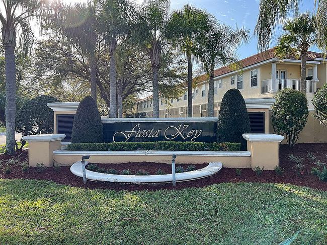 Image of 1136 S Beach Cir