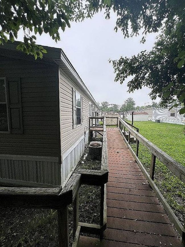 Photo of 4247 Hunters Pointe, Fort Wayne, IN