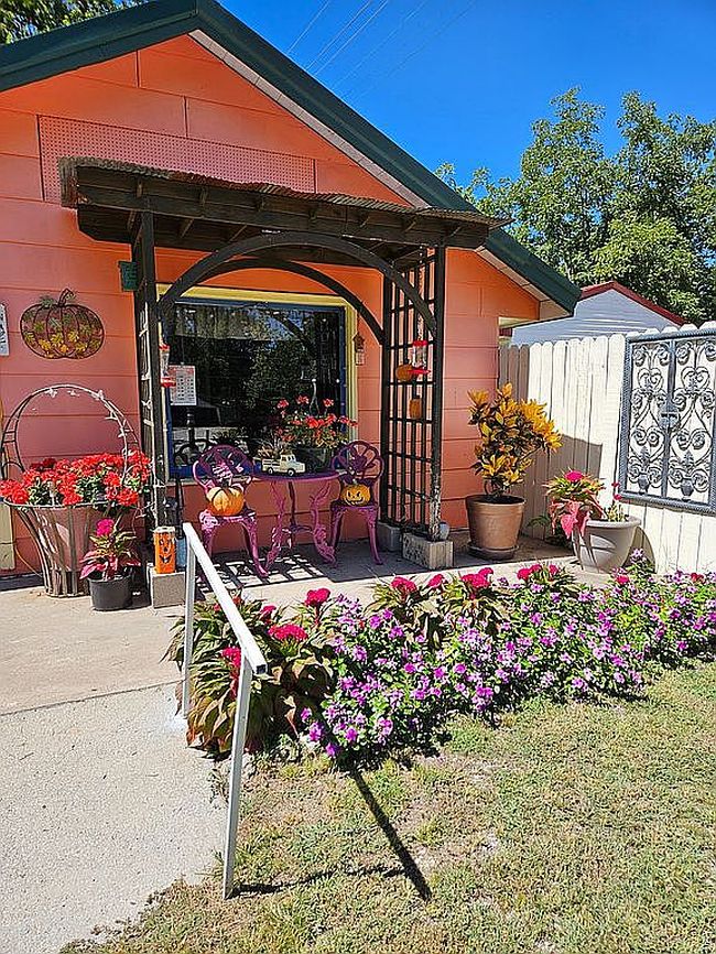Image of 308 N 6th St