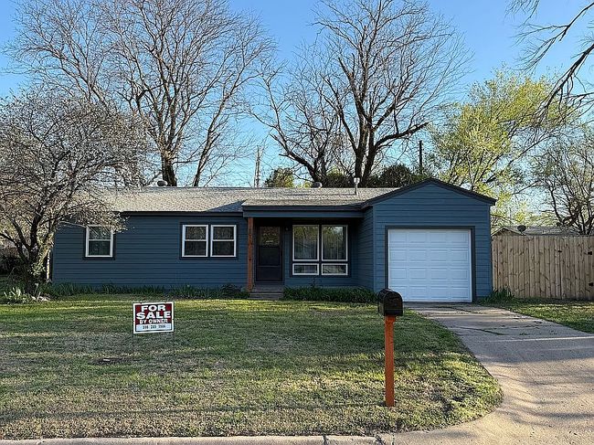 Preview of property located at 1115 E 61st St N