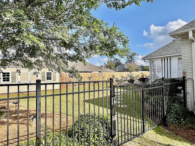 Image of 3775 Bermuda Run Dr