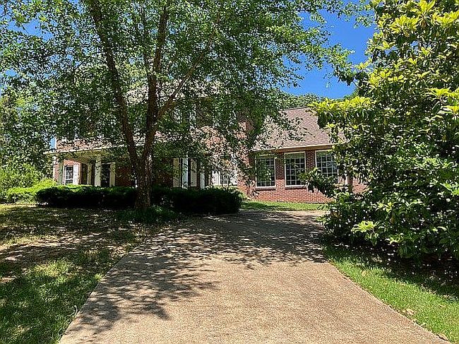 Image of 540 Dogwood Dr