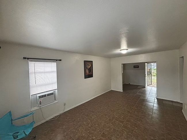 Additional photo 2 of property located at 2755 Culebra Rd