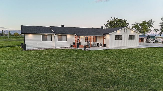Image of 33 Hathaway Ln