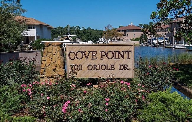 Photo of 700 Oriole Dr Apt 323B, Virginia Beach, VA