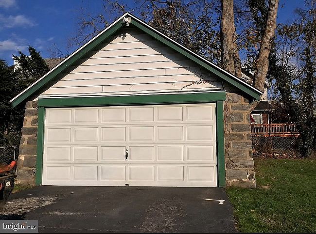 Photo of 727 Cornell Ave, Drexel Hill, PA