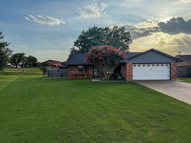 Photo of 708 Diana Ave, Frederick, OK