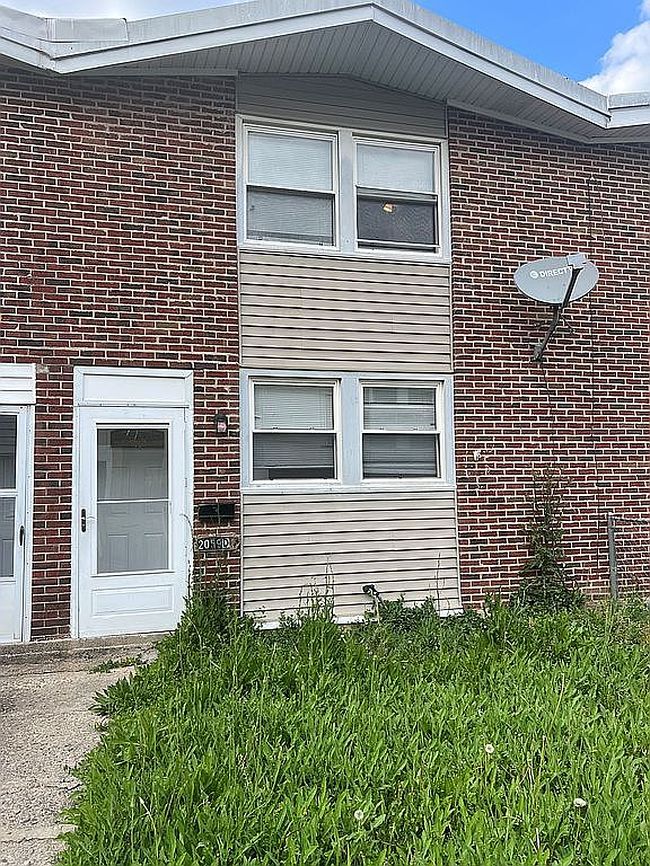 Image of 2059 Pine St Apt D