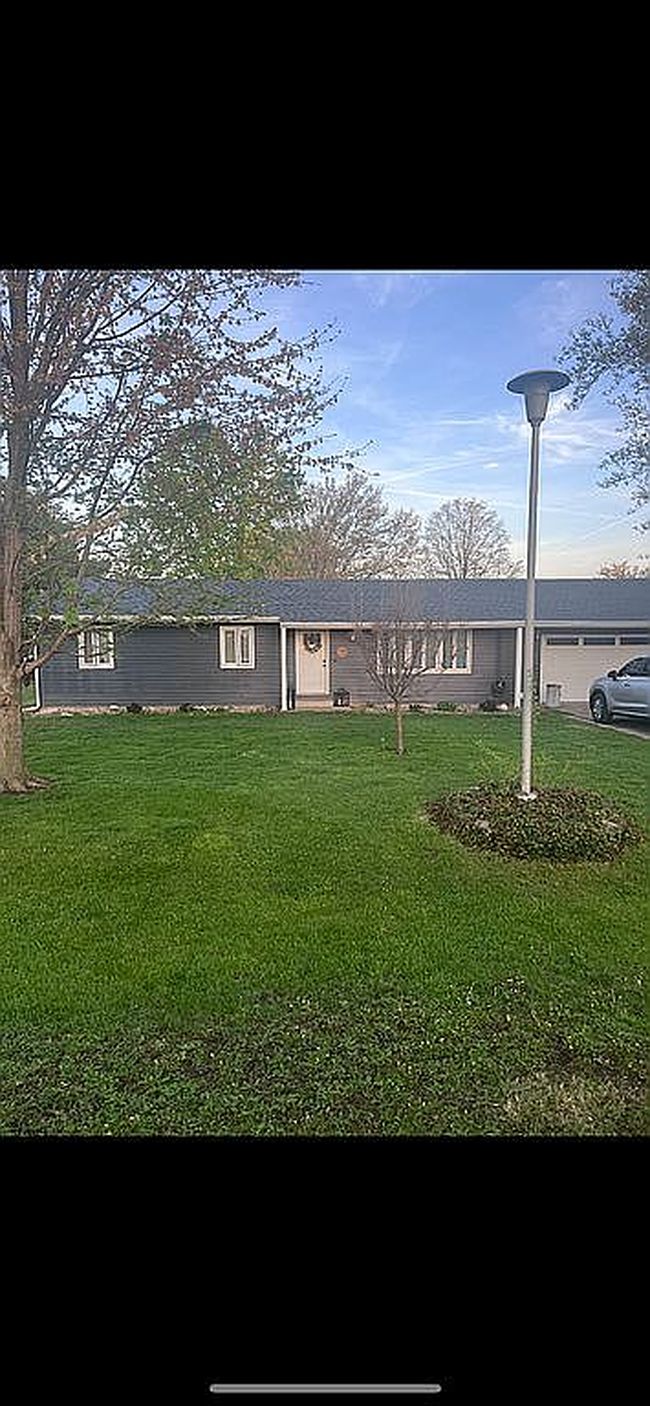 Image of 1414 N Spruce St