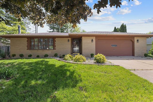 Preview of property located at 5251 Crestdale Dr