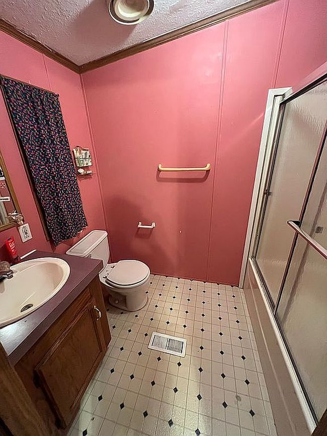 Photo of 5468 Pebble Ln, Loves Park, IL