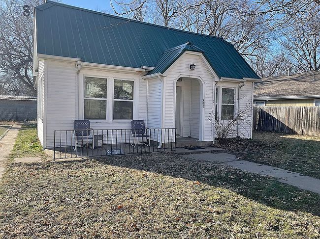 Photo of 415 N 5th St, Manhattan, KS