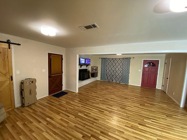 Image of 3187 Main St