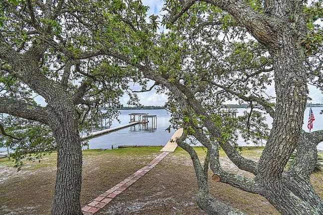 Image of 988 W Lagoon Ave