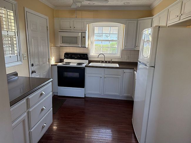 Additional photo 3 of property located at 1822 Eastern Ave