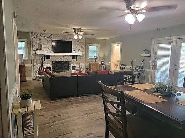 Photo of 3201 W Page St, Springfield, MO