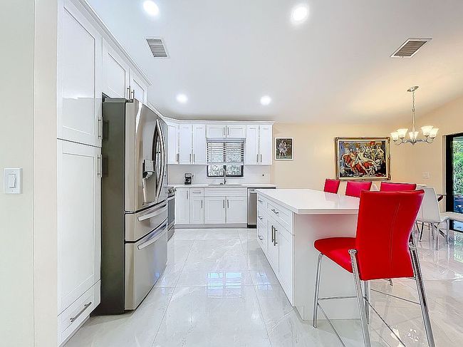 Image of 4179 Nw 5th Dr