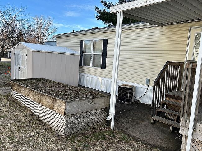 Image of 333 E Lakewood Blvd Lot 383