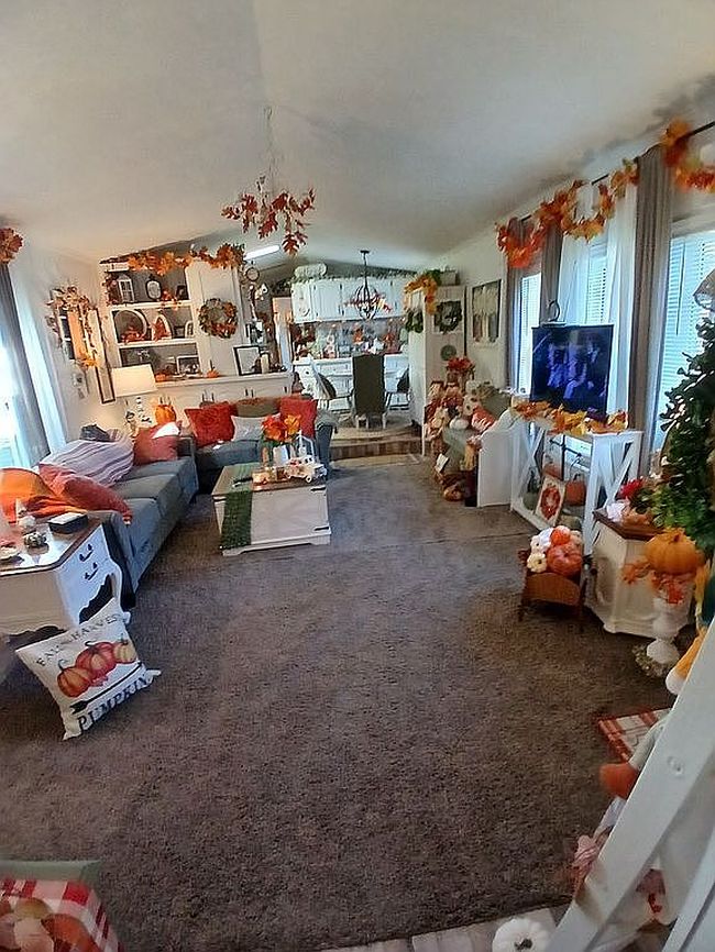 Additional photo 1 of property located at 1848 Leo Ave