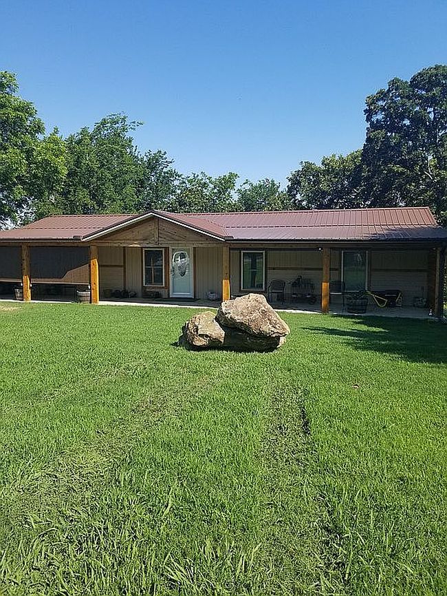 Photo of 72 W Hilltop Rd, Mcalester, OK