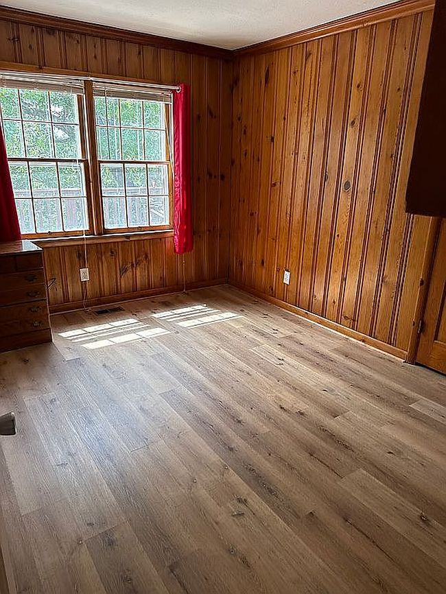Photo of 2209 S Inwood Dr, Huntington, WV
