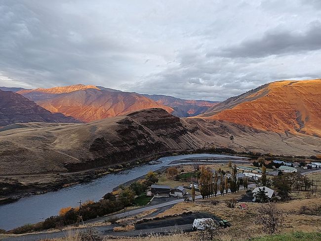 Photo of 37896 Snake River Rd, Asotin, WA