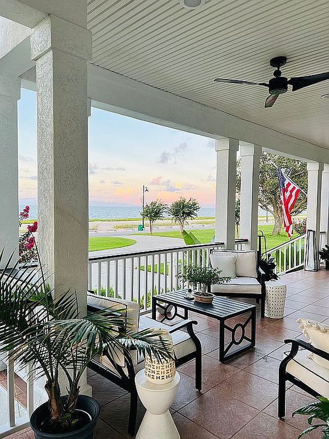 Image of 2317 Beach Blvd