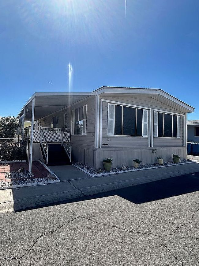 Image of 2627 S Lamb Blvd Trailer 170