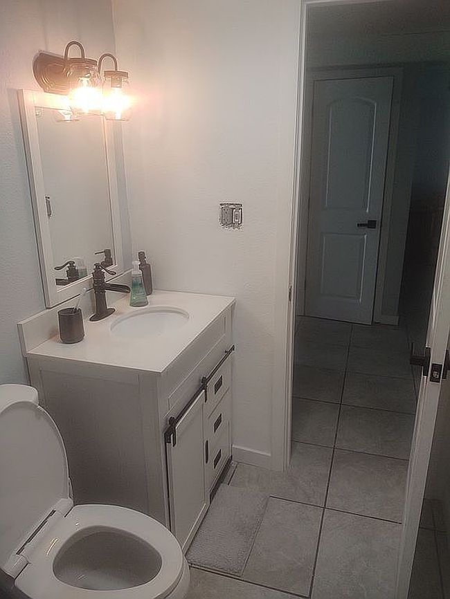Photo of 143 Scottsdale Sq #143, Winter Park, FL
