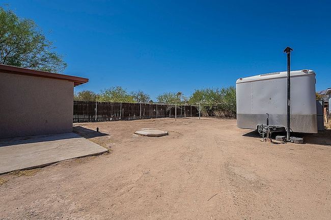 Image of 4045 E Hayhurst Ln