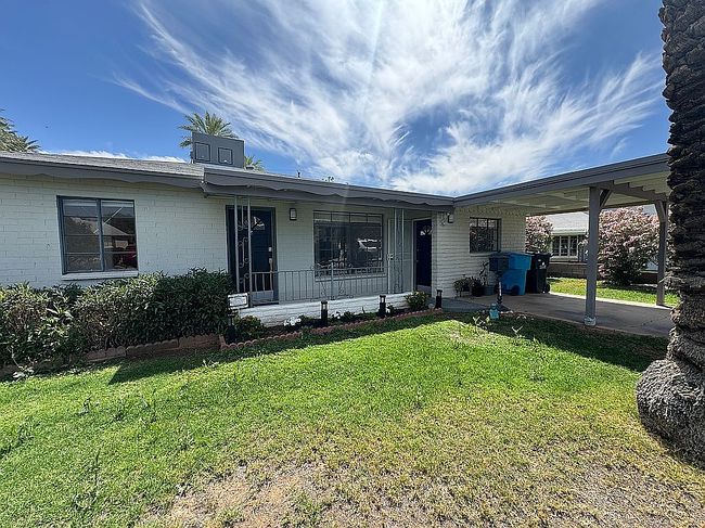 Image of 4211 E Roma Ave