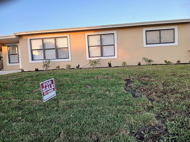 Preview of property located at 1530 N Seacrest Blvd