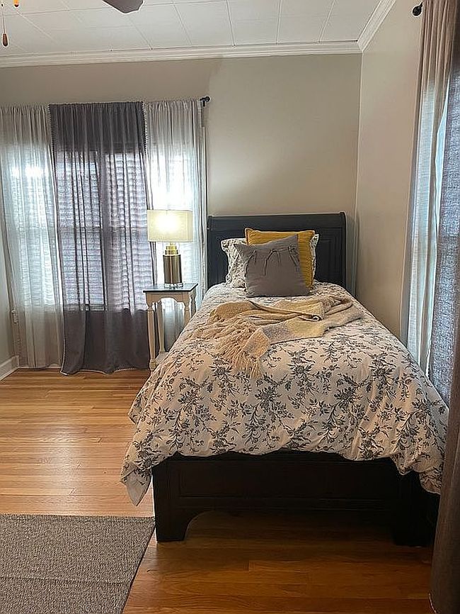 Photo of 13 Locust St, Cottonwood Falls, KS