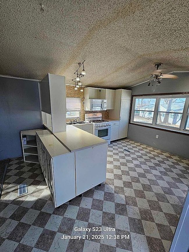 Image of 4494 Taft Ave Se #C-31