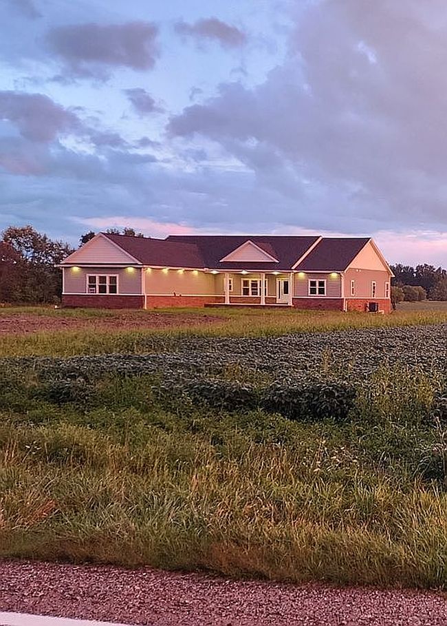Photo of 26834 School Section Rd