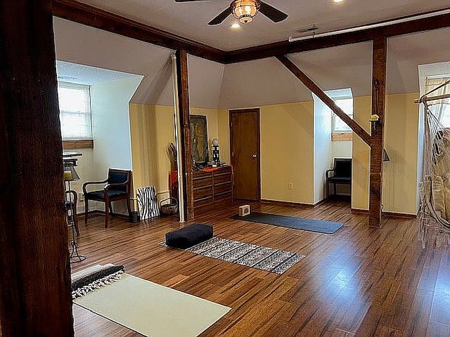 Image of 533 W Washington Blvd