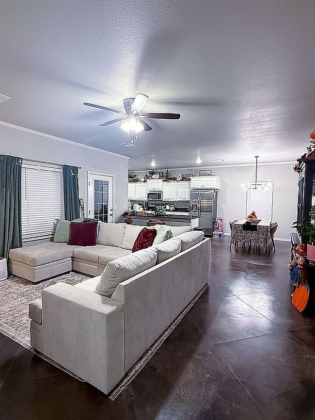 Additional photo 1 of property located at 7507 Wellington Ct