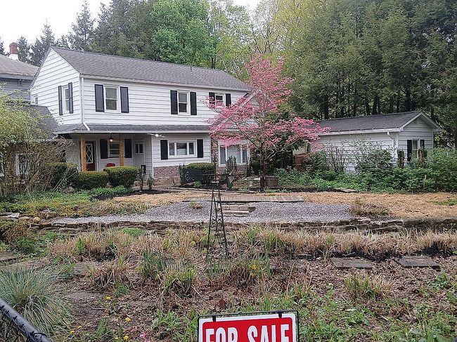 Preview of property located at 204 E Walnut St