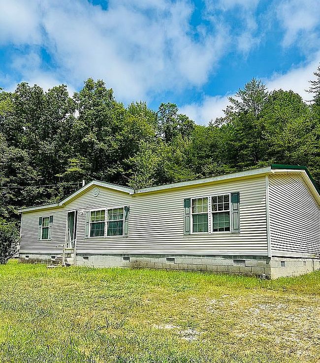 Photo of 726 Hellard Rd