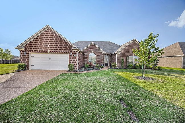 Photo of 25 Lamplighter Cv