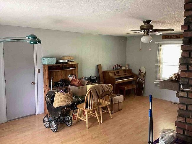 Image of 151 W County Road 575 N