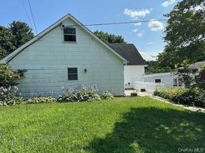 Additional photo 1 of property located at 49 Hickory Dr