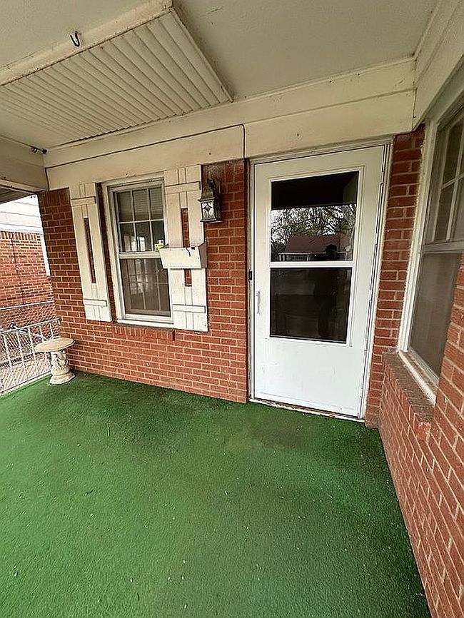 Additional photo 2 of property located at 2541 W Eubanks St